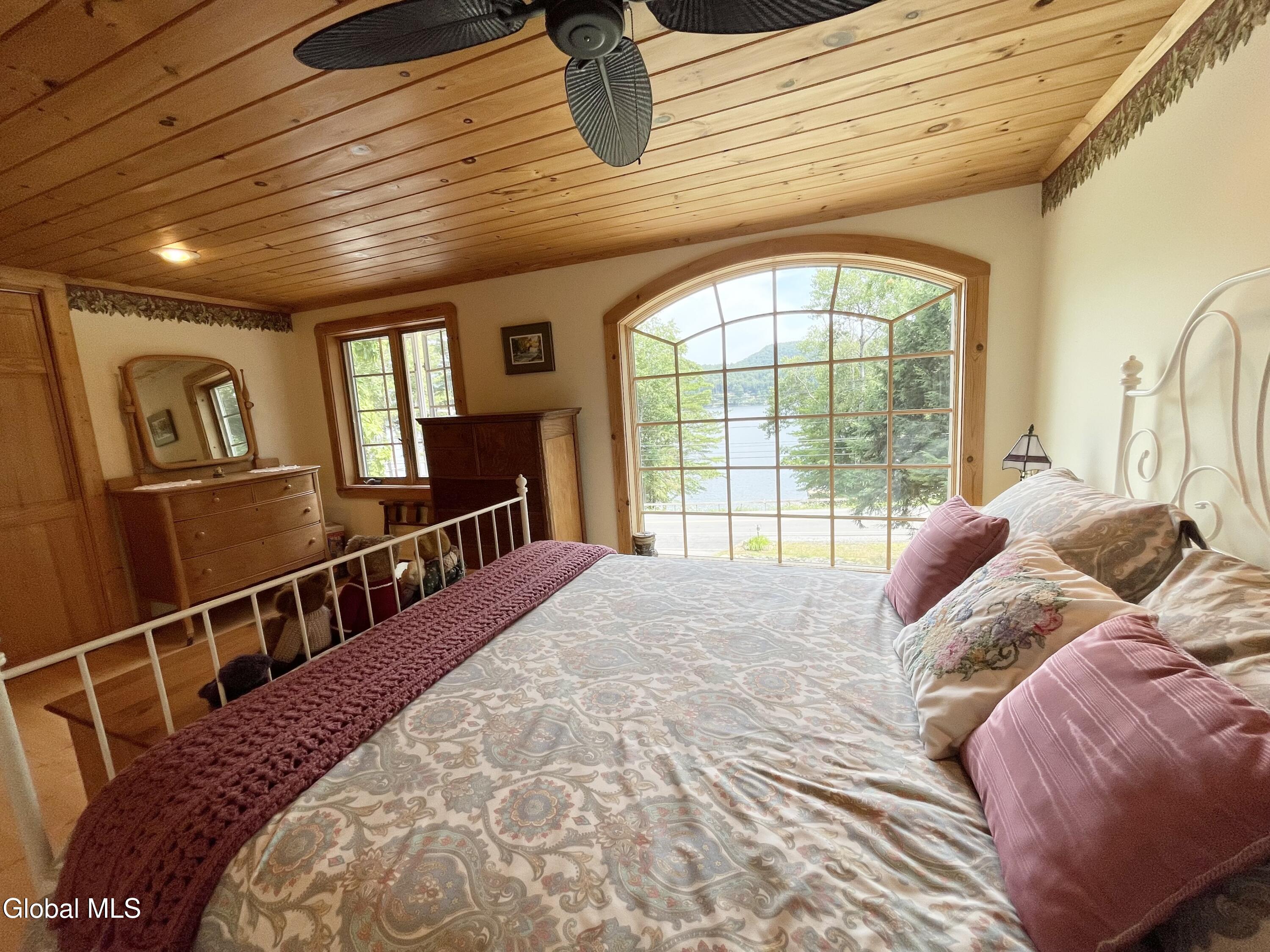 1141 North Shore - L26 Road Hadley NY 12835