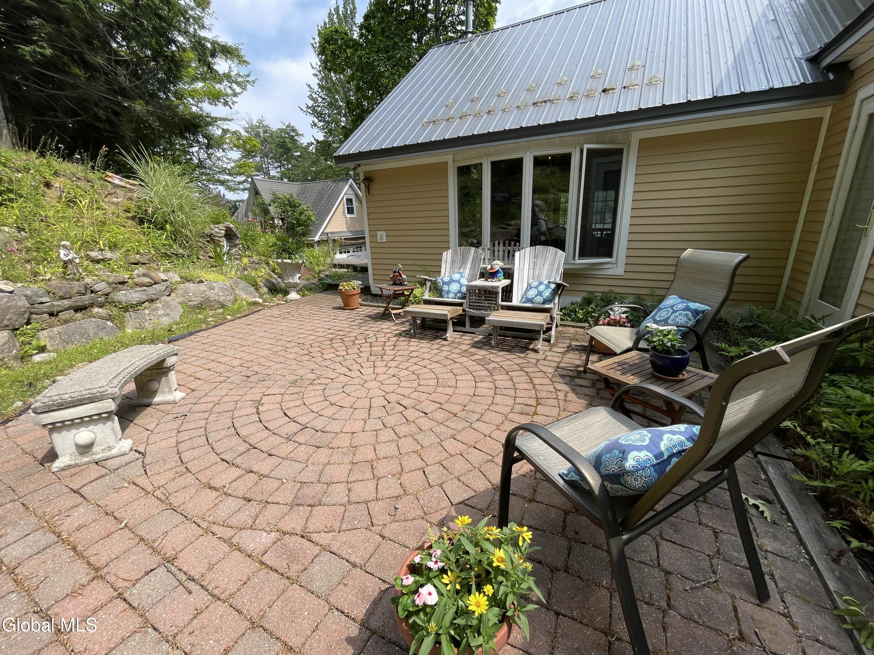 1141 North Shore - L26 Road Hadley NY 12835