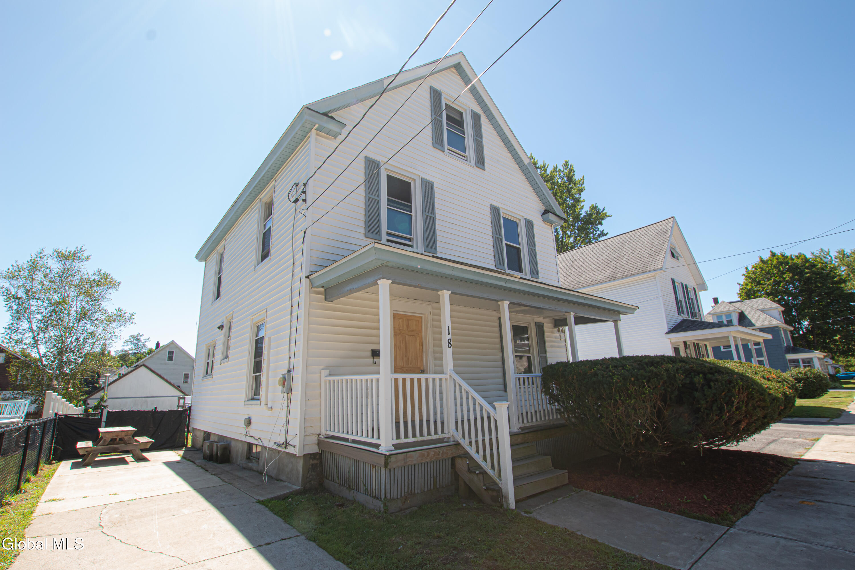 18 Newman Street Gloversville NY 12078
