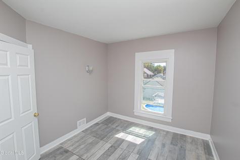 18 Newman Street Gloversville NY 12078