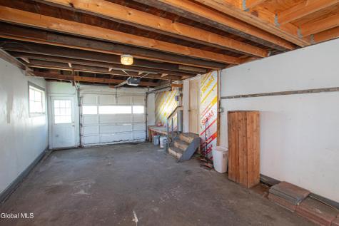 18 Newman Street Gloversville NY 12078