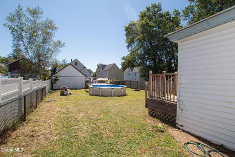 18 Newman Street Gloversville NY 12078