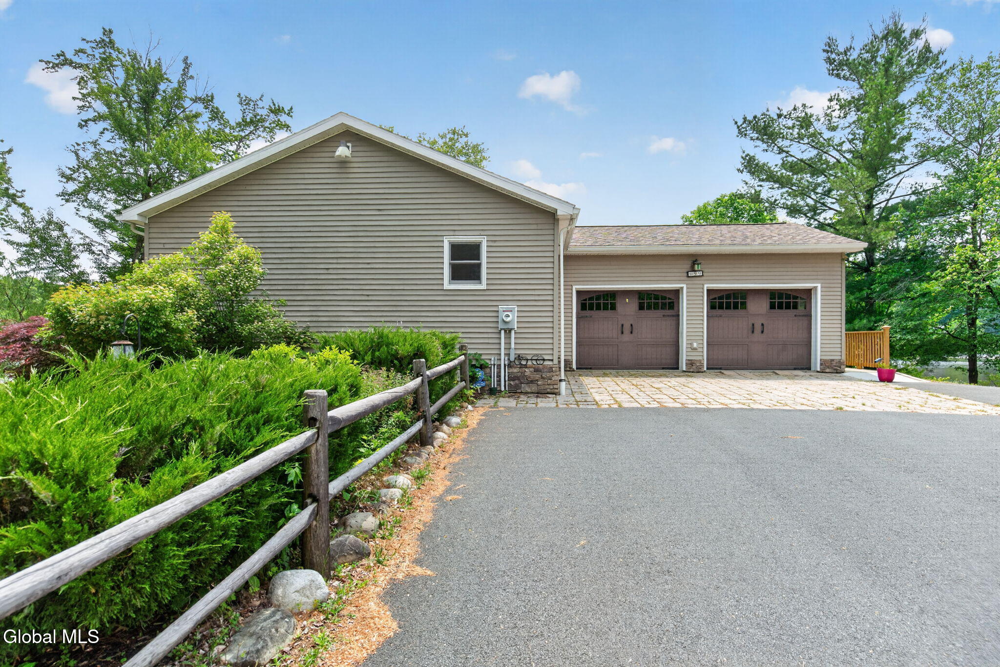 99 Turnabout Road West Sand Lake NY 12196