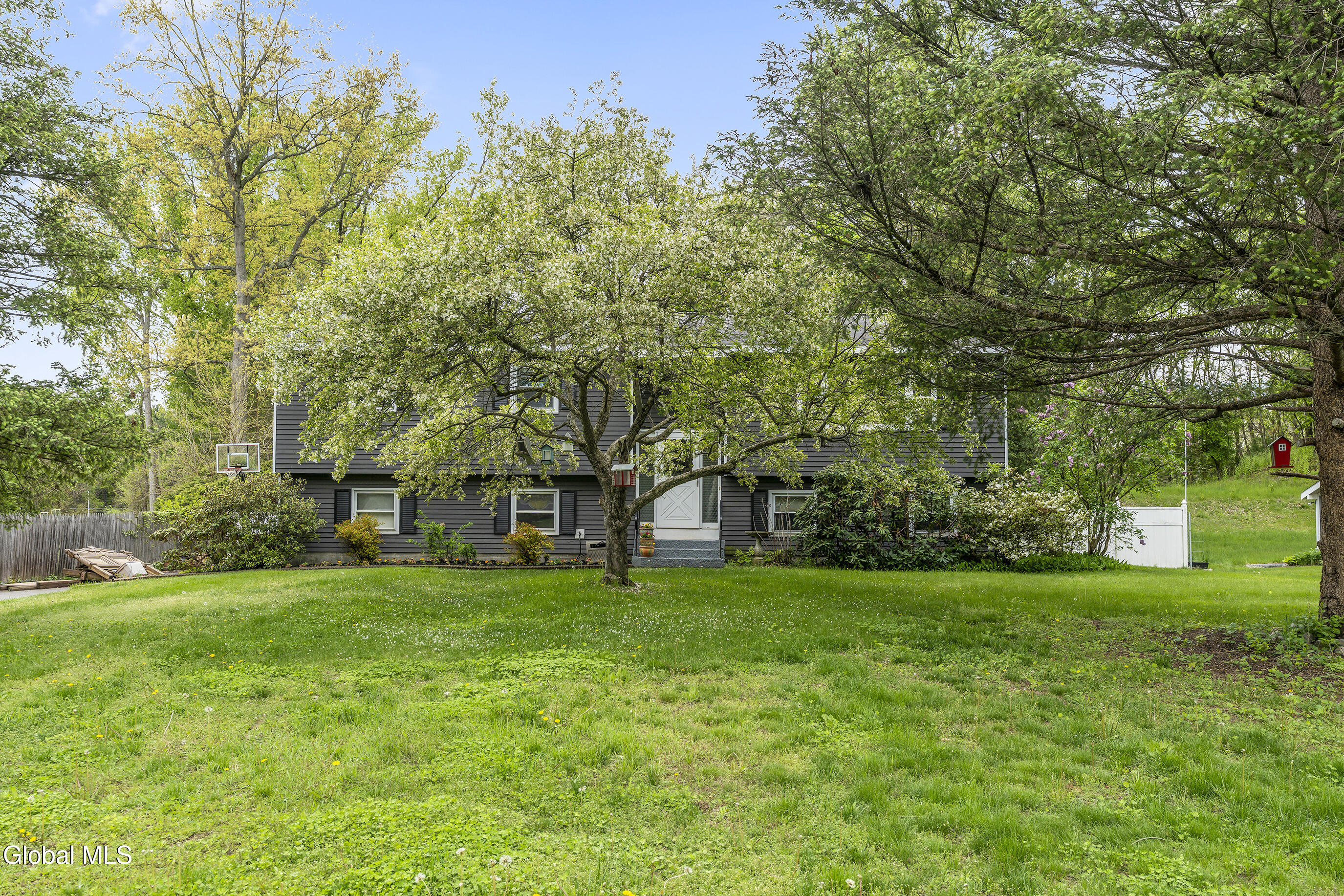 9 Crestmont Drive Clifton Park NY 12065