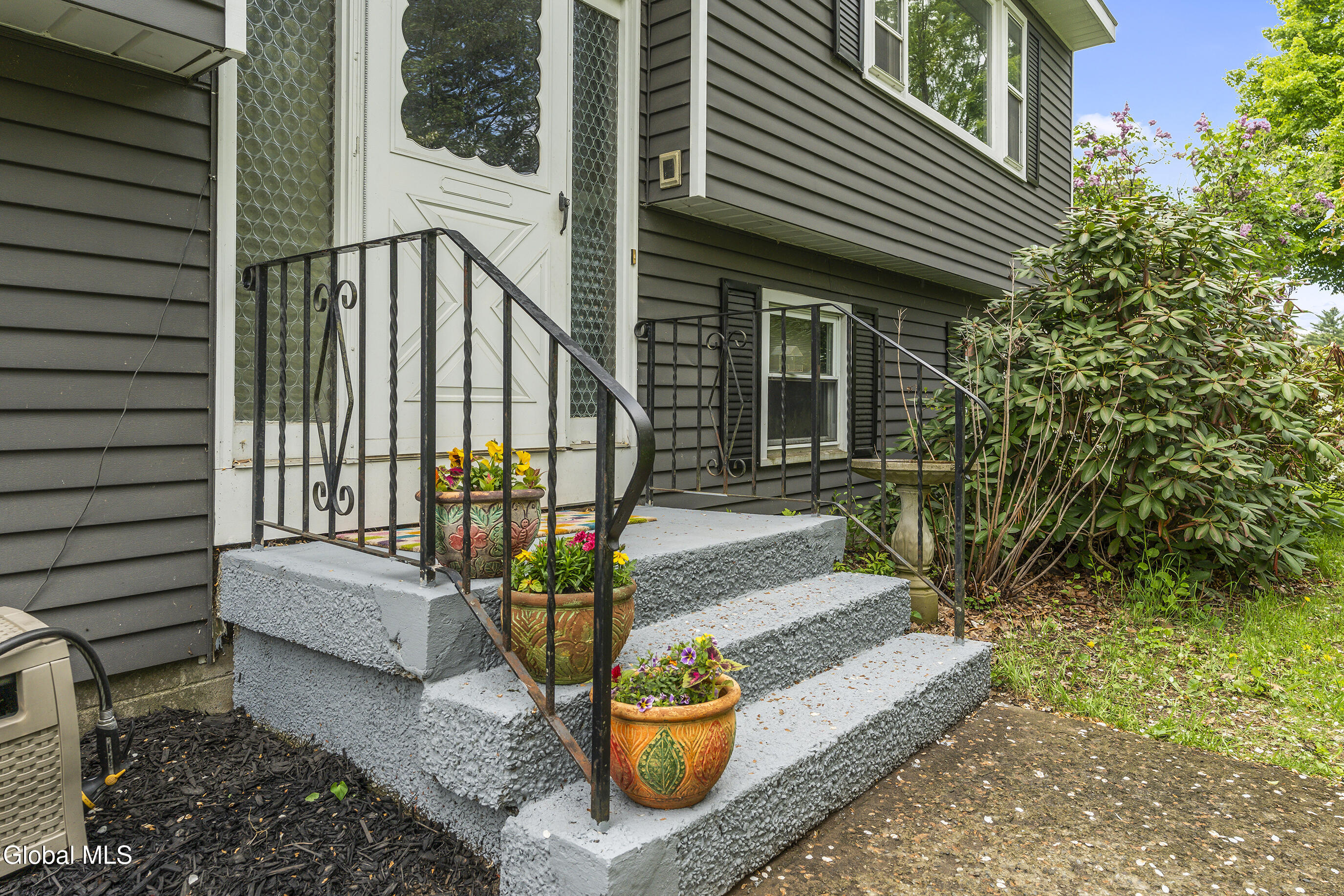 9 Crestmont Drive Clifton Park NY 12065
