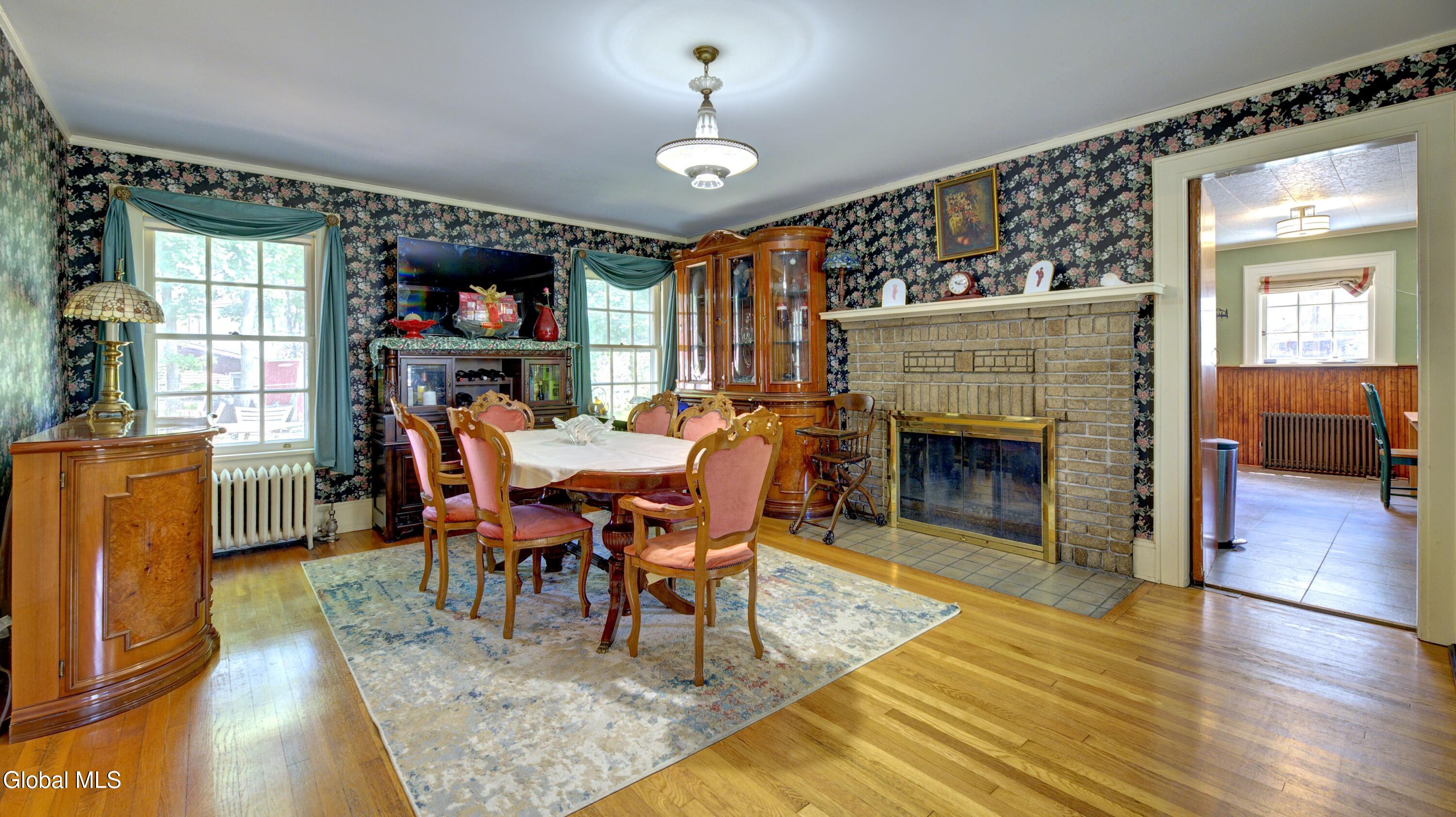 8 Union Place Johnstown NY 12095