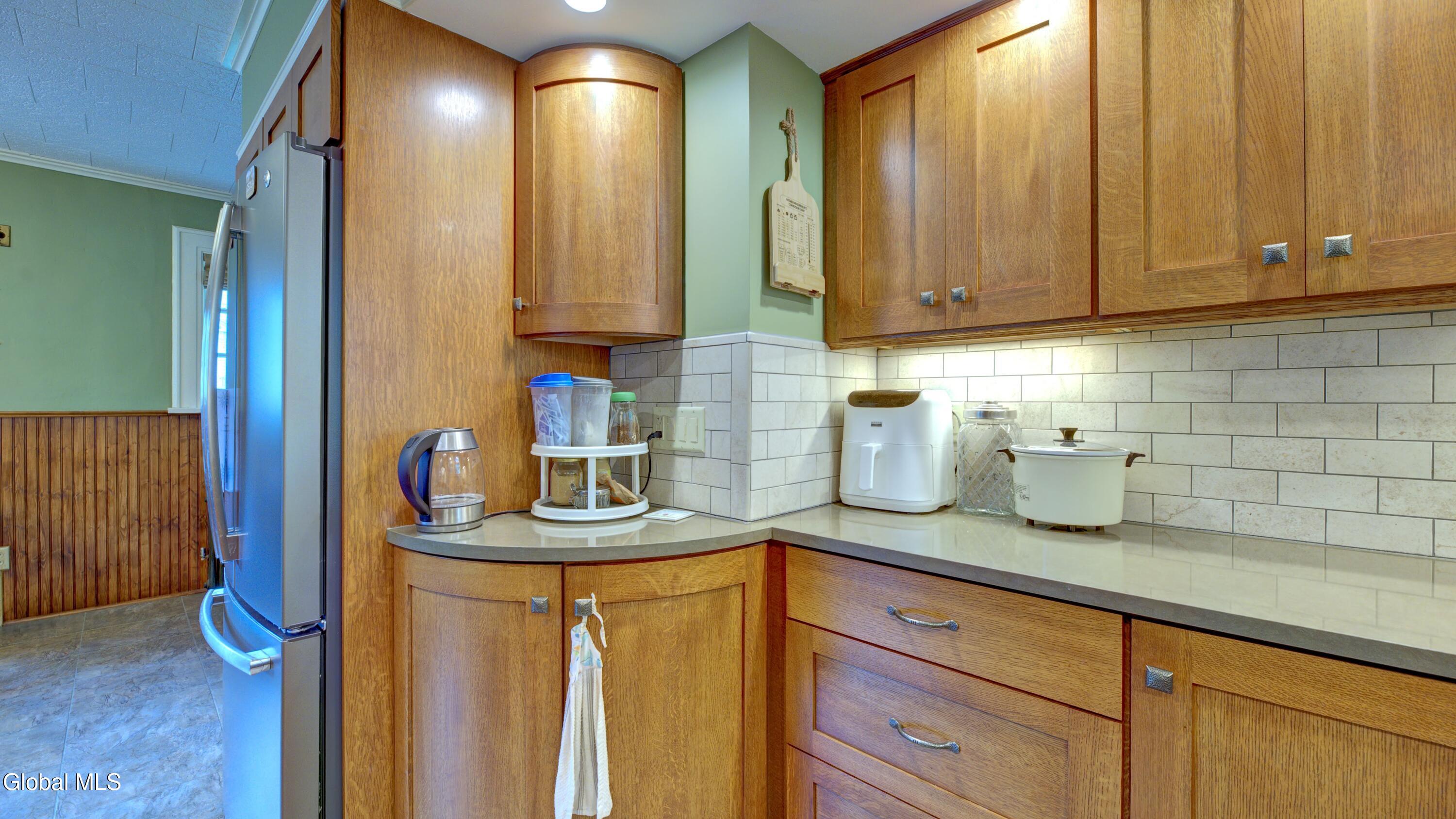 8 Union Place Johnstown NY 12095