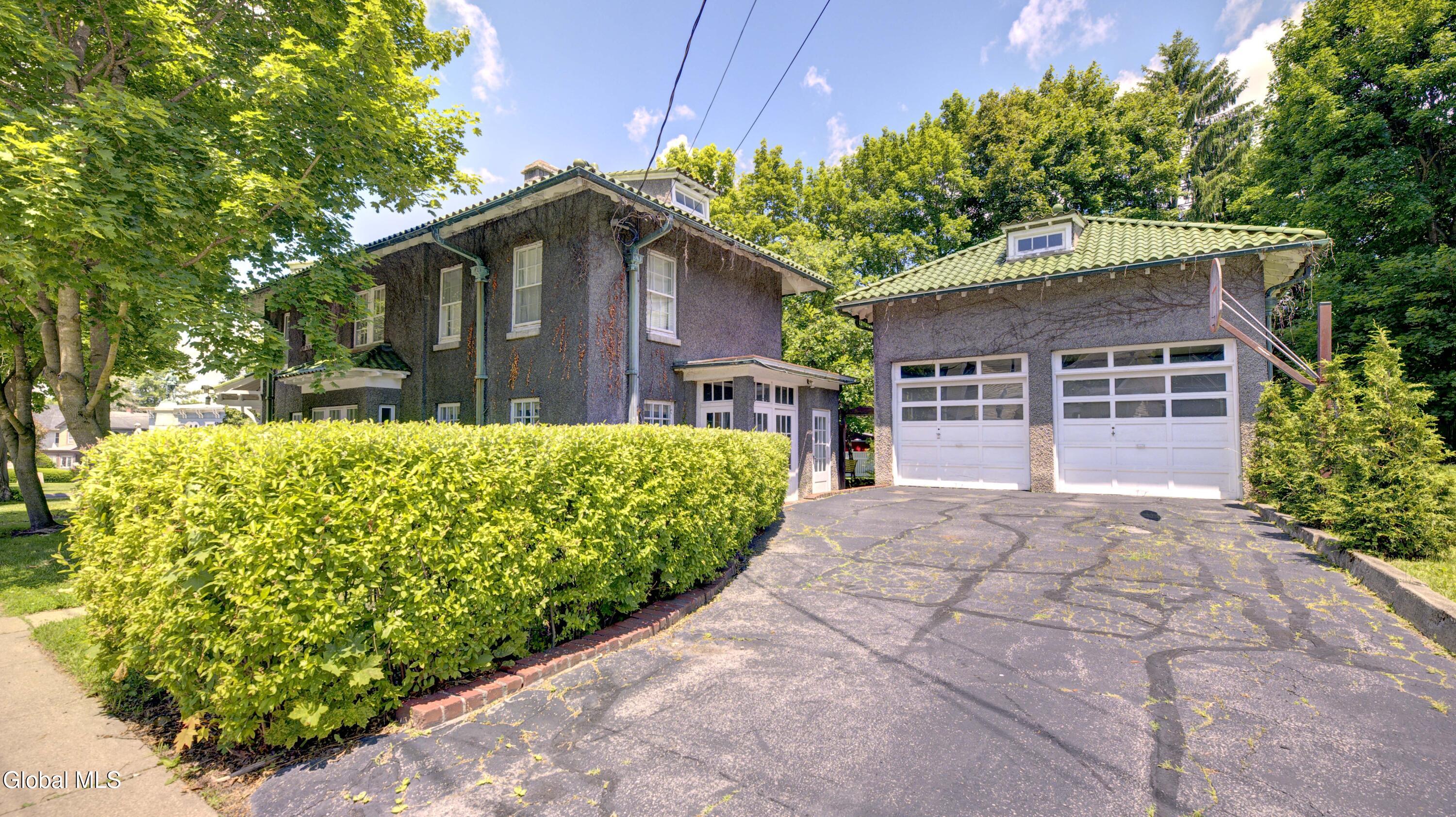 8 Union Place Johnstown NY 12095