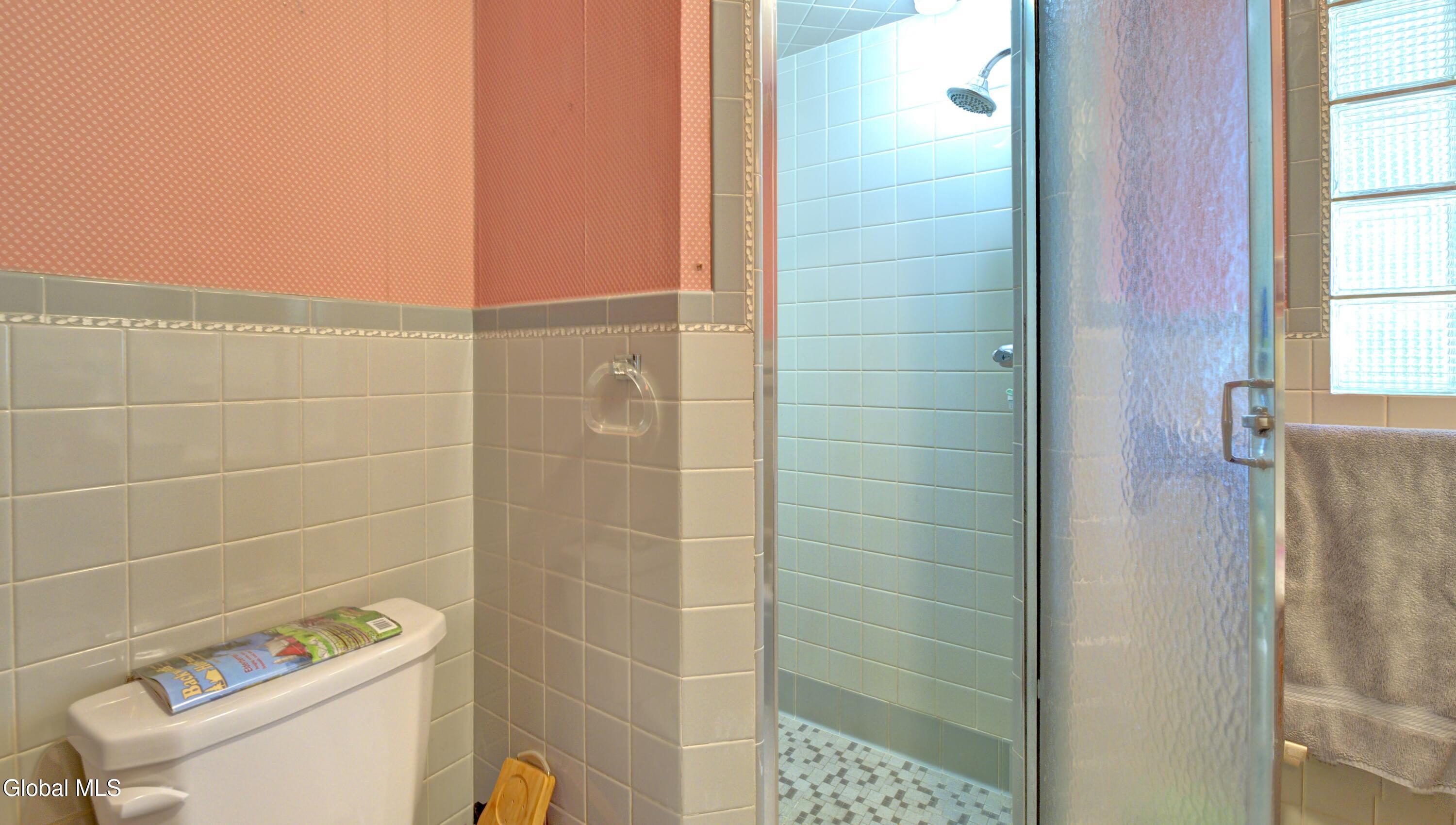 8 Union Place Johnstown NY 12095