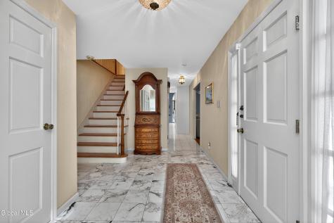 888 Meadow Lane Niskayuna NY 12309