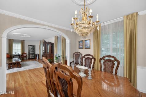 888 Meadow Lane Niskayuna NY 12309