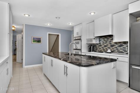 888 Meadow Lane Niskayuna NY 12309