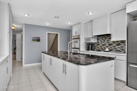 888 Meadow Lane Niskayuna NY 12309