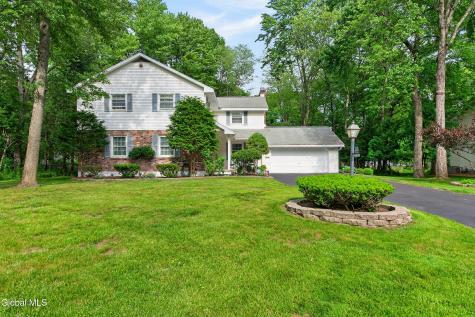 888 Meadow Lane Niskayuna NY 12309