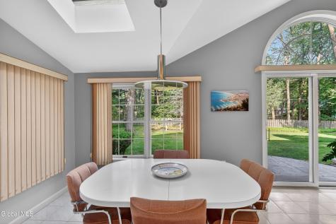 888 Meadow Lane Niskayuna NY 12309