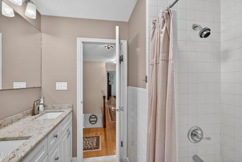 888 Meadow Lane Niskayuna NY 12309