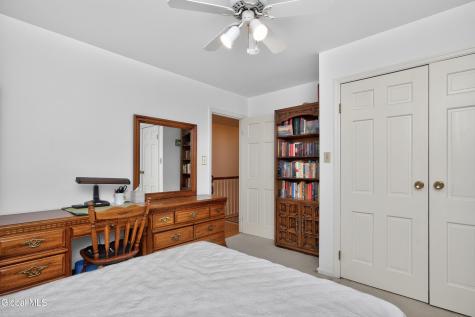 888 Meadow Lane Niskayuna NY 12309