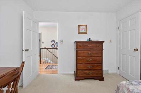 888 Meadow Lane Niskayuna NY 12309