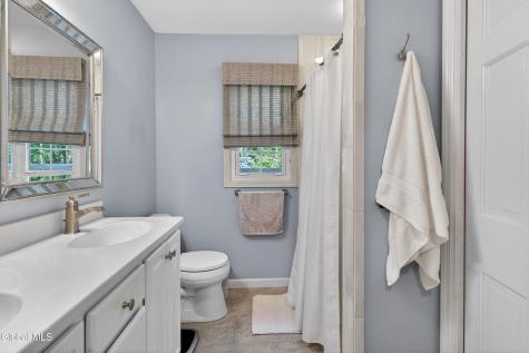 888 Meadow Lane Niskayuna NY 12309