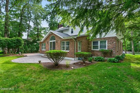 888 Meadow Lane Niskayuna NY 12309