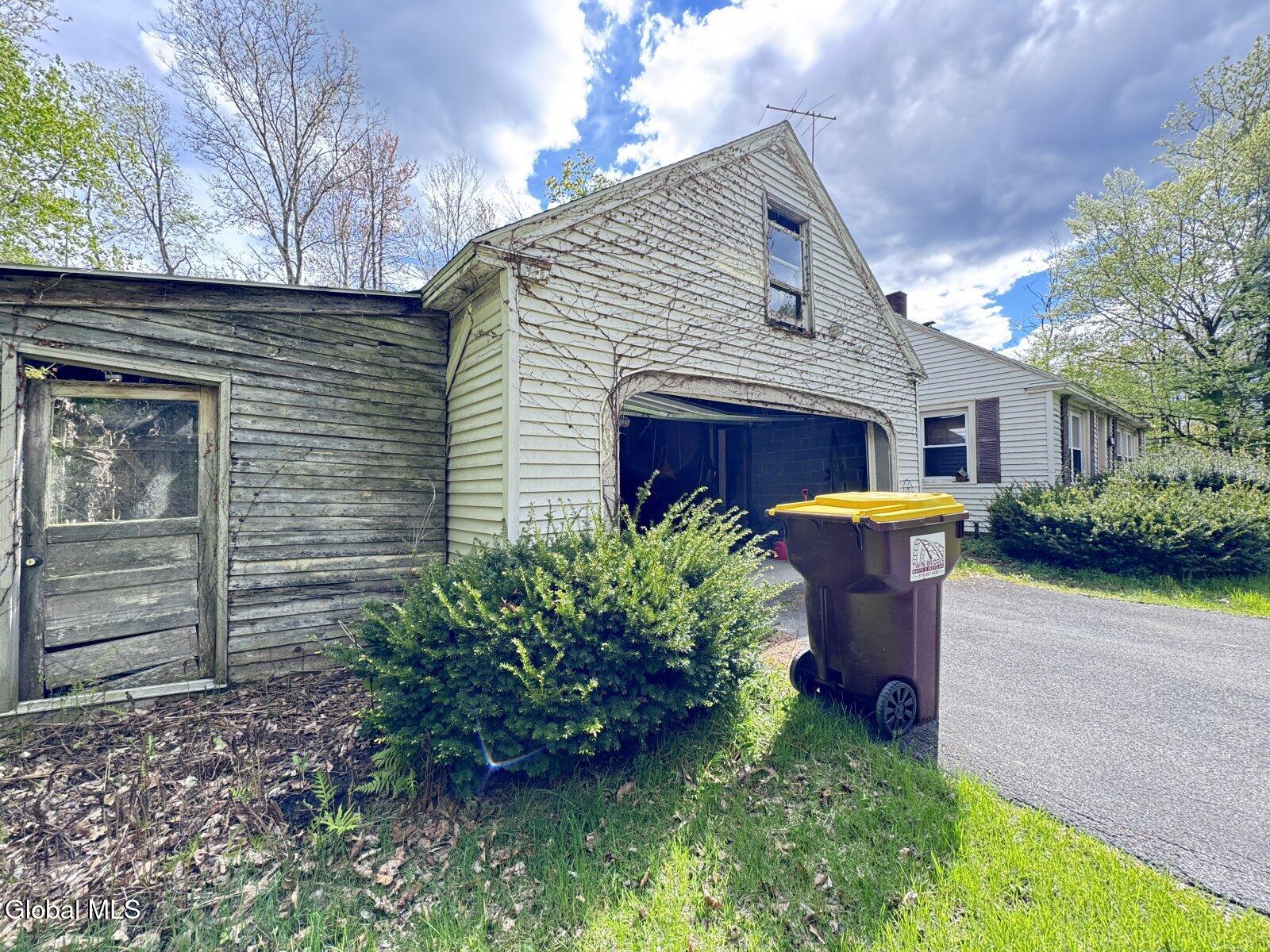 140 Clark Road Moreau NY 12803