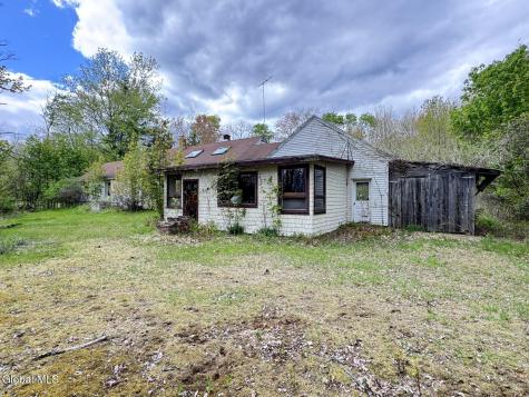 140 Clark Road Moreau NY 12803