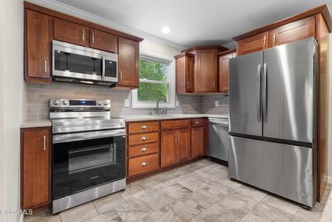 5 Huntwood Drive Clifton Park NY 12065