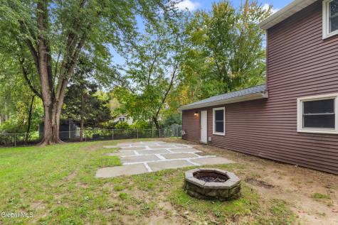 5 Huntwood Drive Clifton Park NY 12065