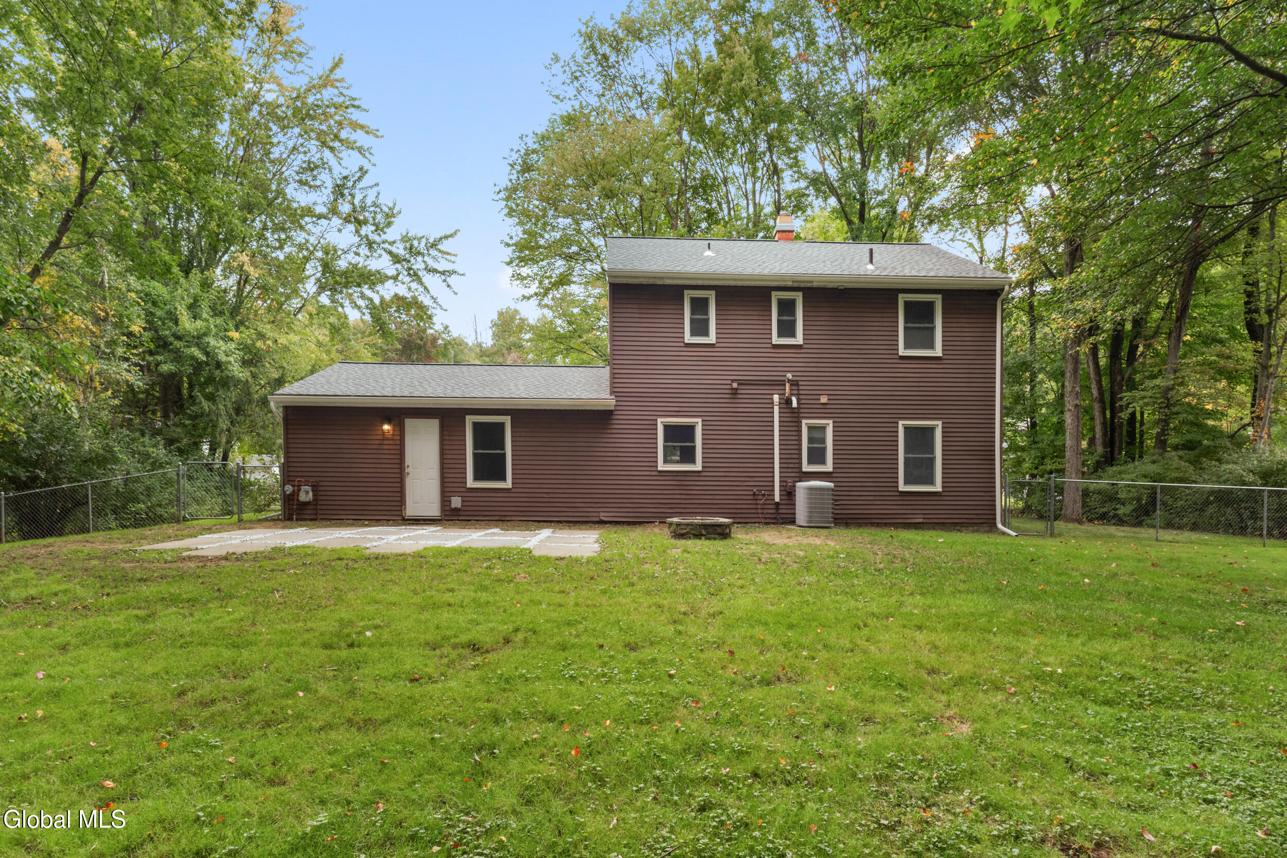 5 Huntwood Drive Clifton Park NY 12065