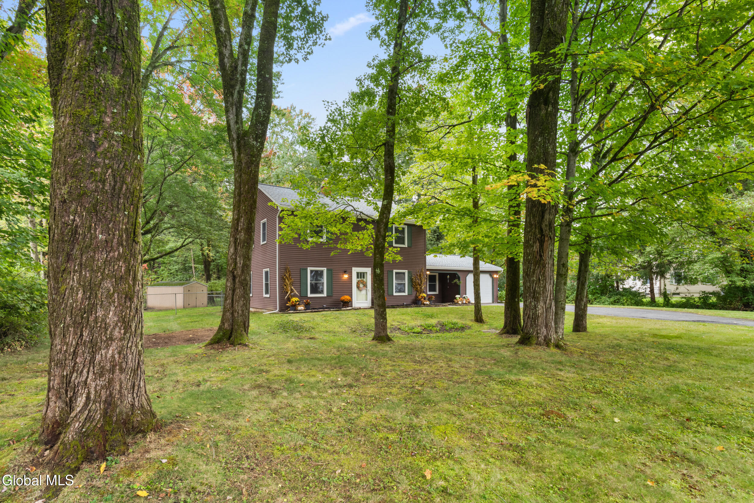 5 Huntwood Drive Clifton Park NY 12065