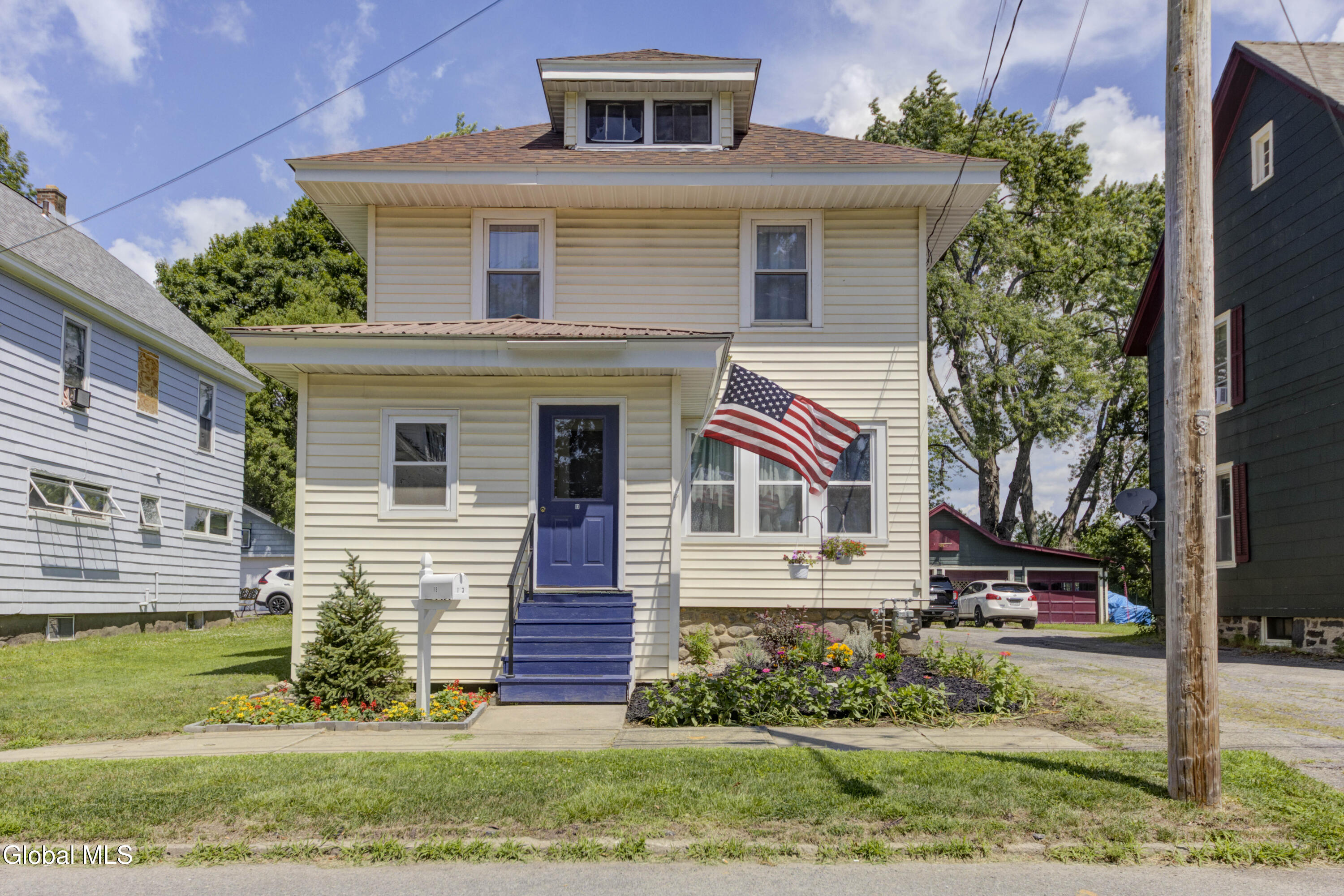 13 Newman Street Gloversville NY 12078