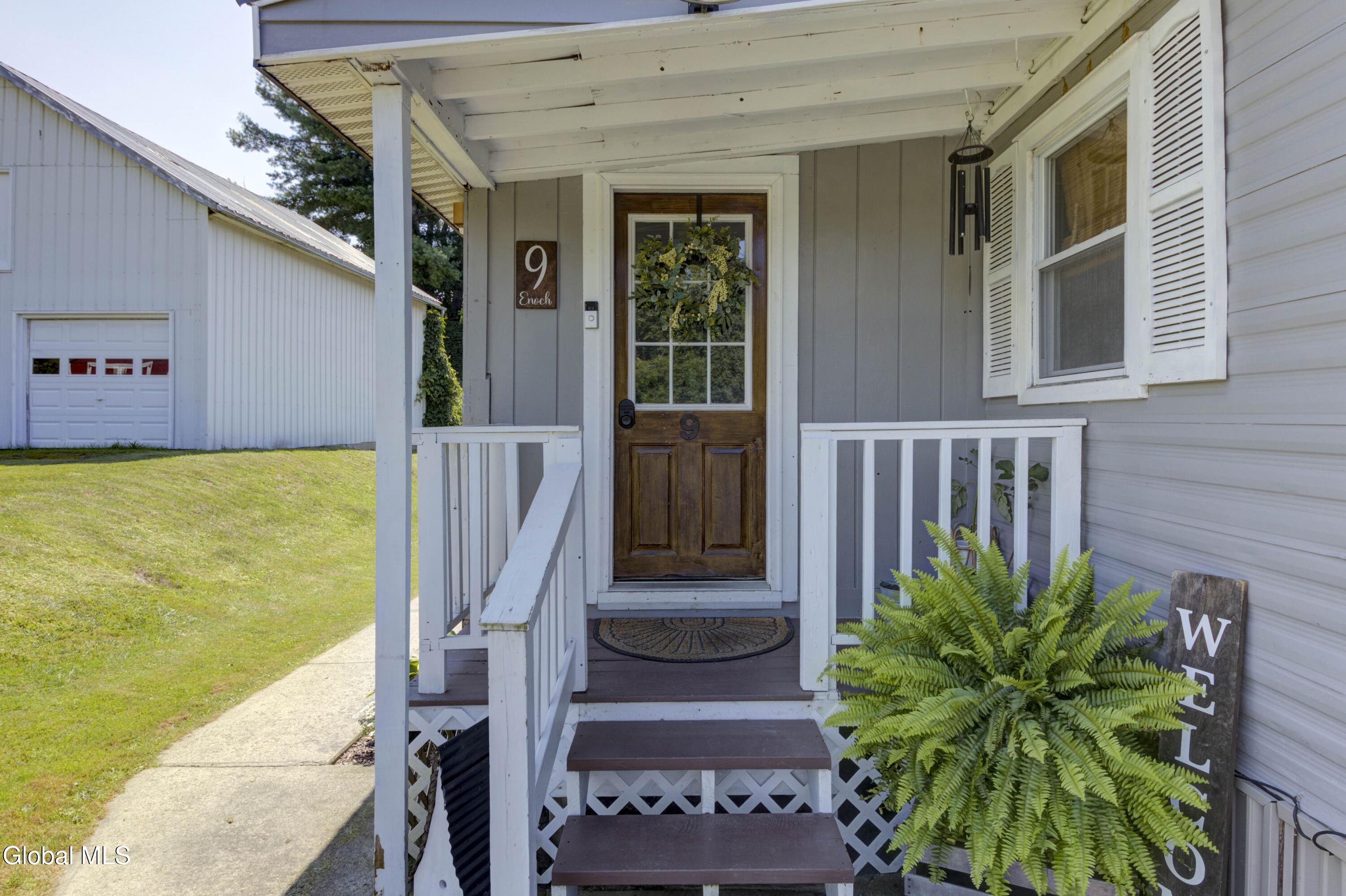 9 Enoch Street Nelliston NY 13428