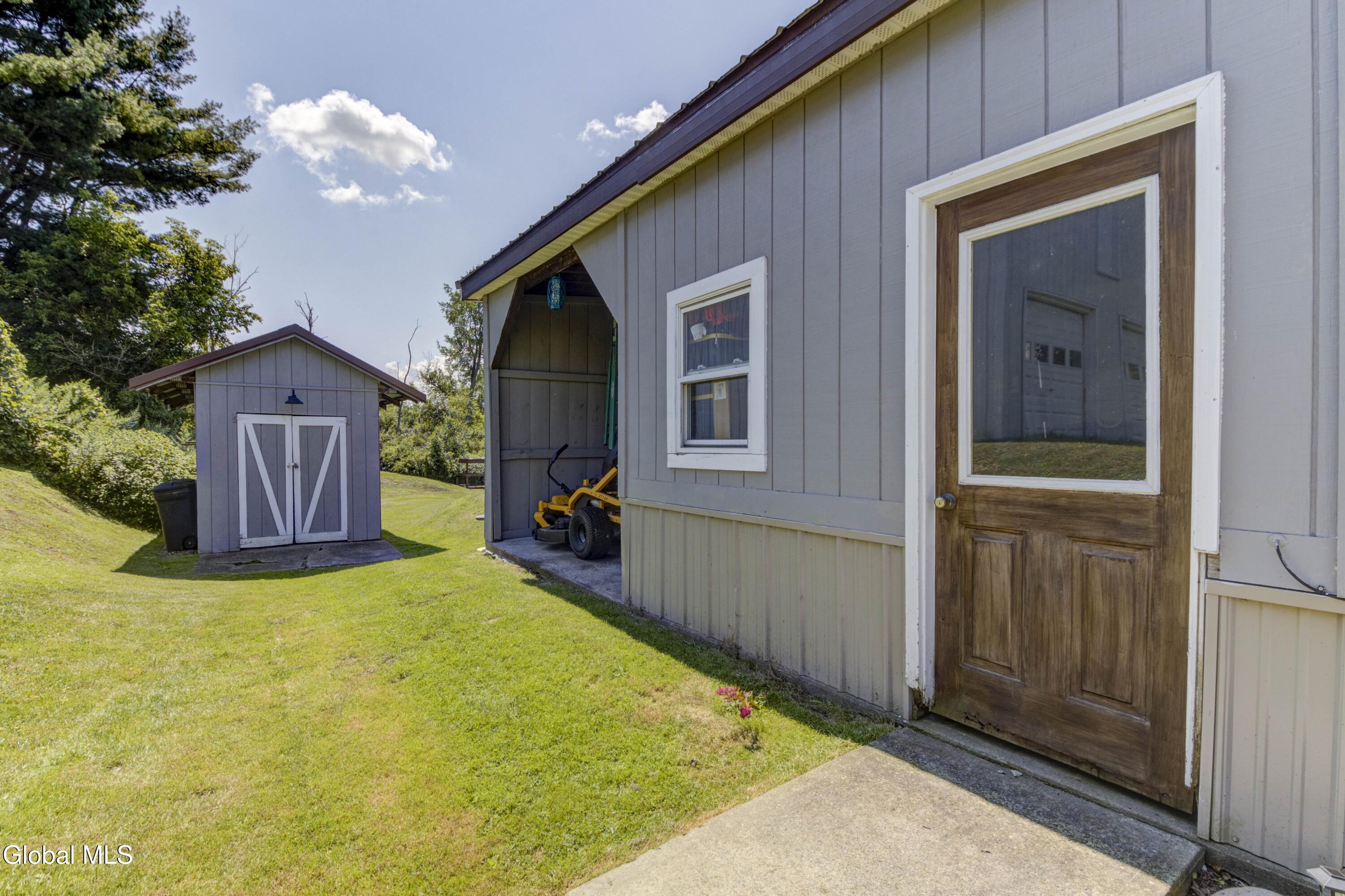 9 Enoch Street Nelliston NY 13428