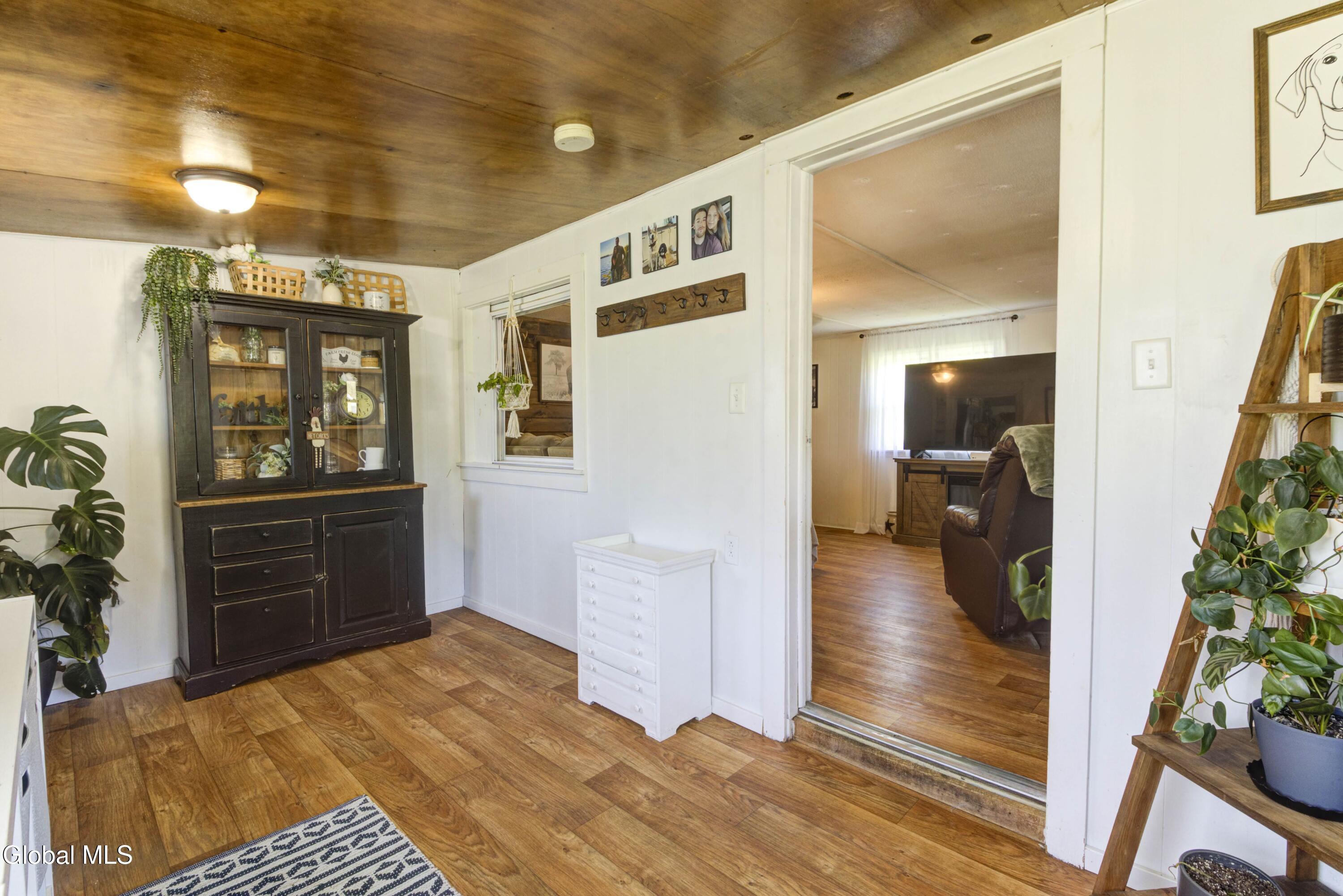 9 Enoch Street Nelliston NY 13428