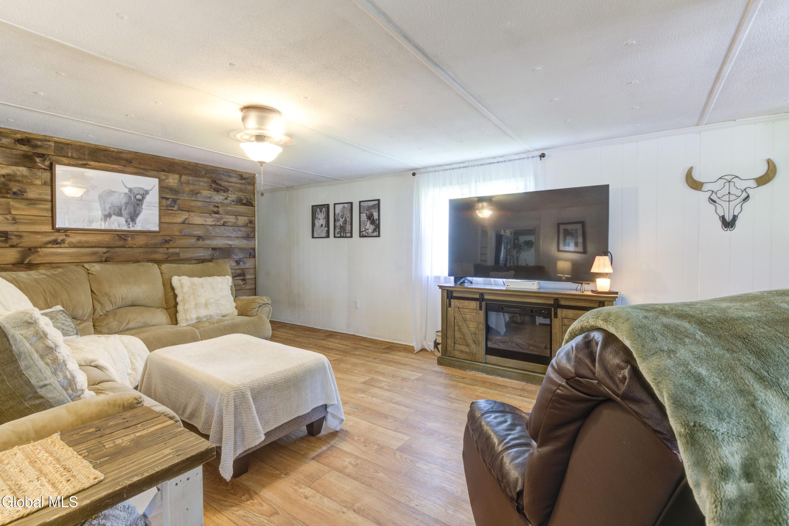 9 Enoch Street Nelliston NY 13428