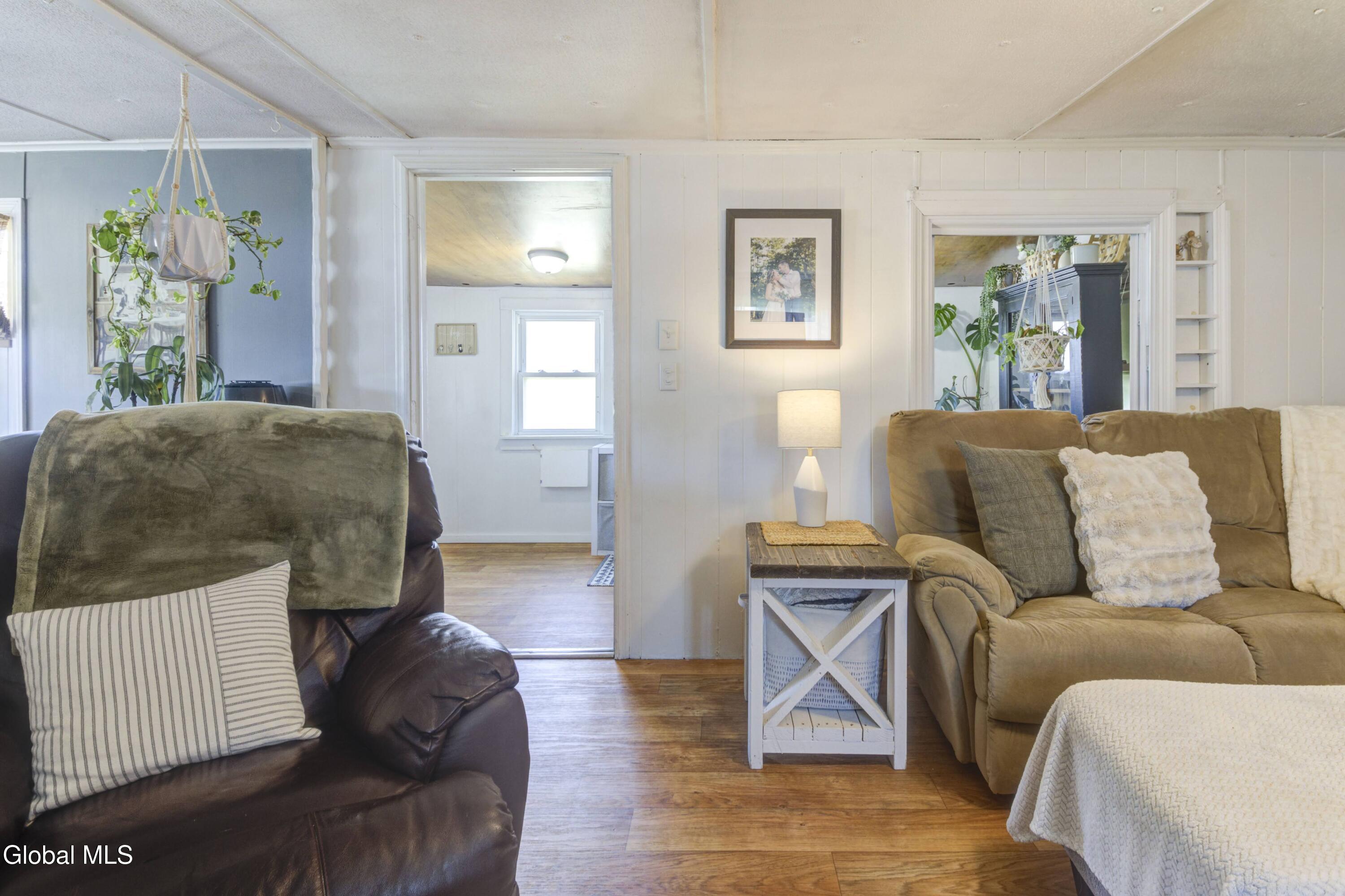 9 Enoch Street Nelliston NY 13428