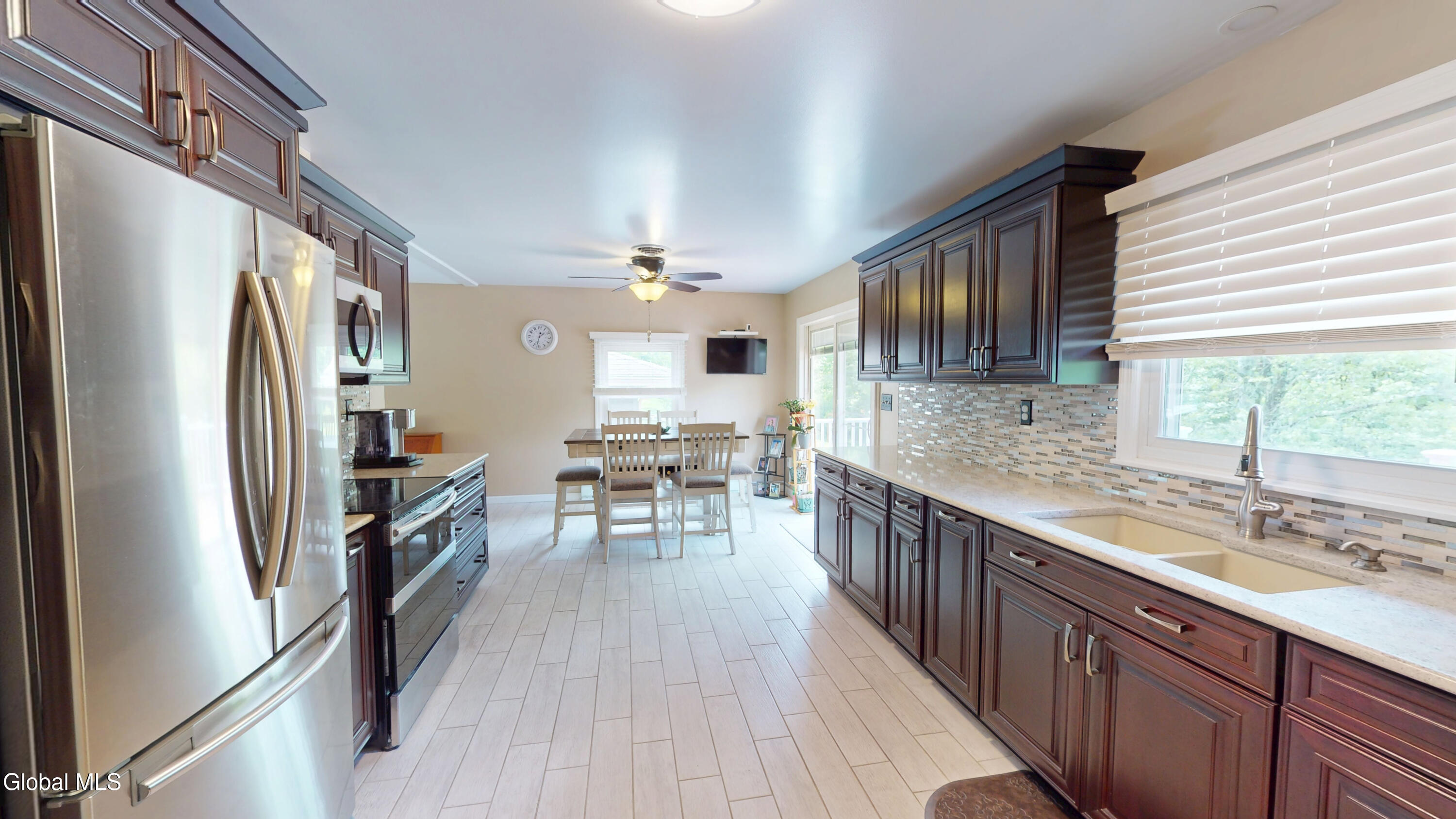825 County Route 51 New Baltimore NY 12051
