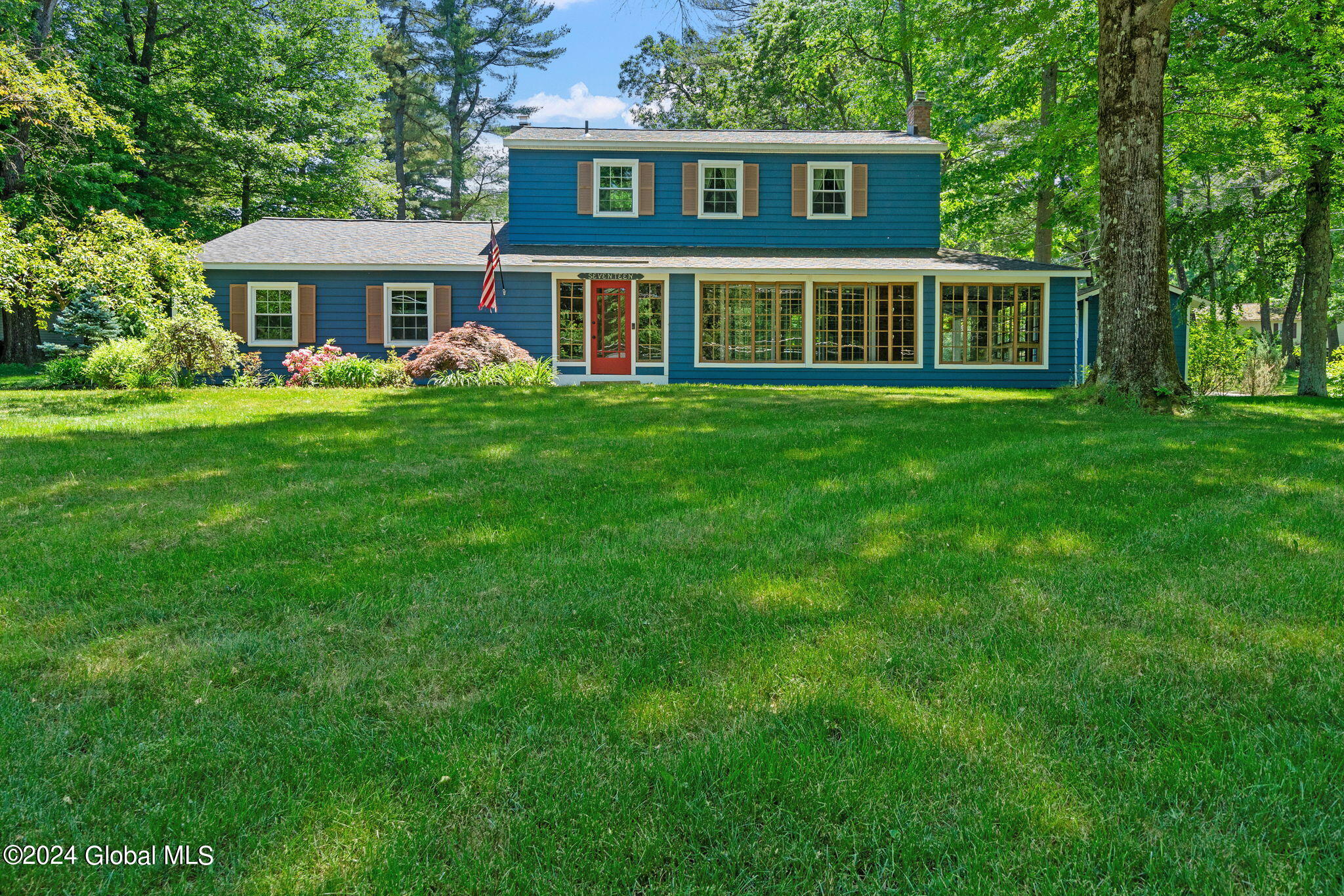 17 S Nottingham Way Clifton Park NY 12065