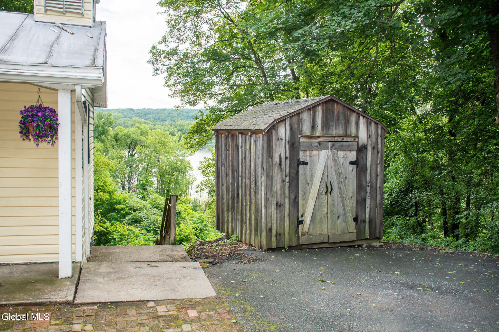1080 Route 144 New Baltimore NY 12124