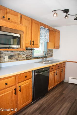 1080 Route 144 New Baltimore NY 12124