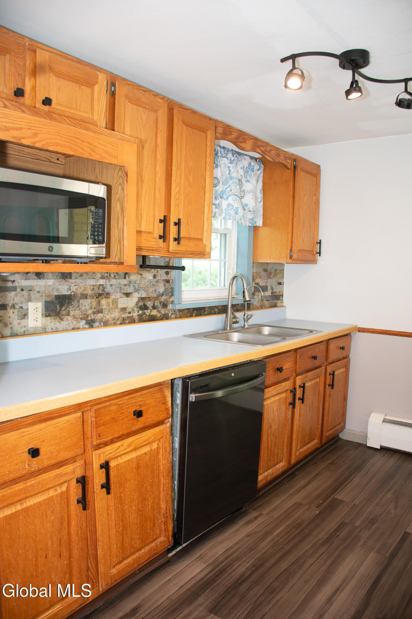 1080 Route 144 New Baltimore NY 12124