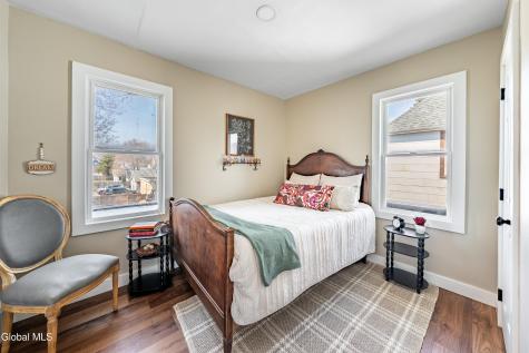 866 Thompson Street Schenectady NY 12306