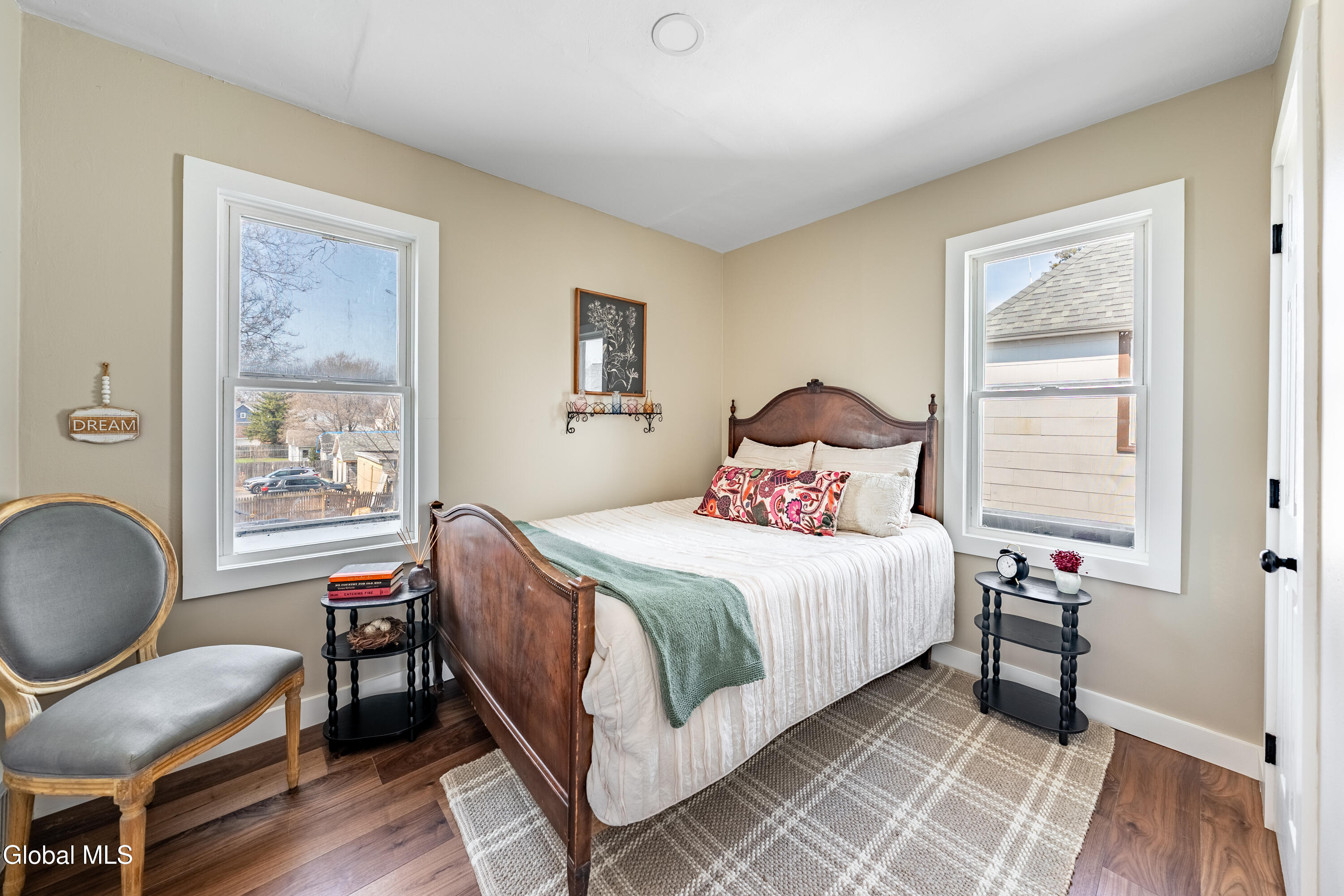 866 Thompson Street Schenectady NY 12306