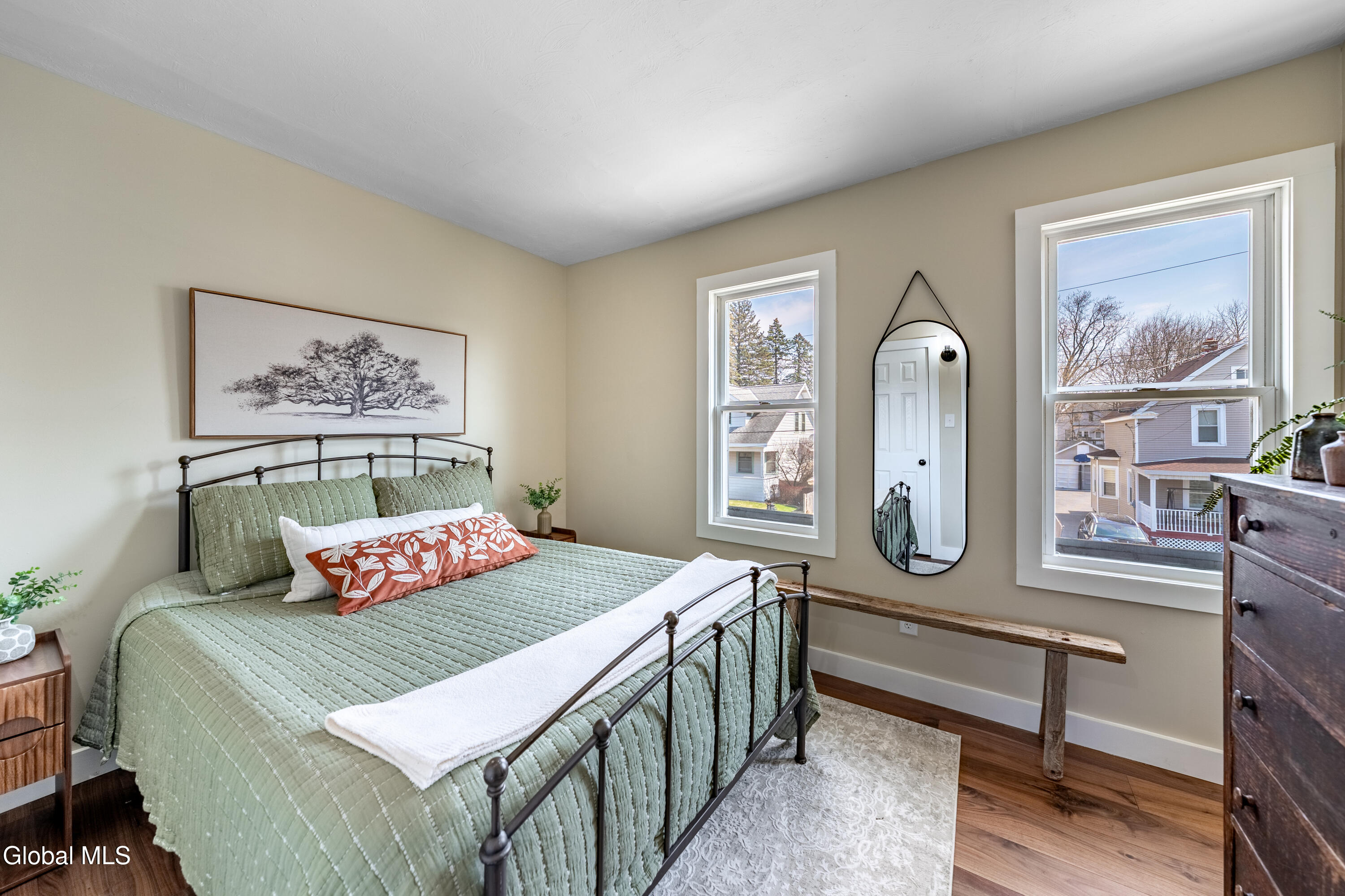 866 Thompson Street Schenectady NY 12306