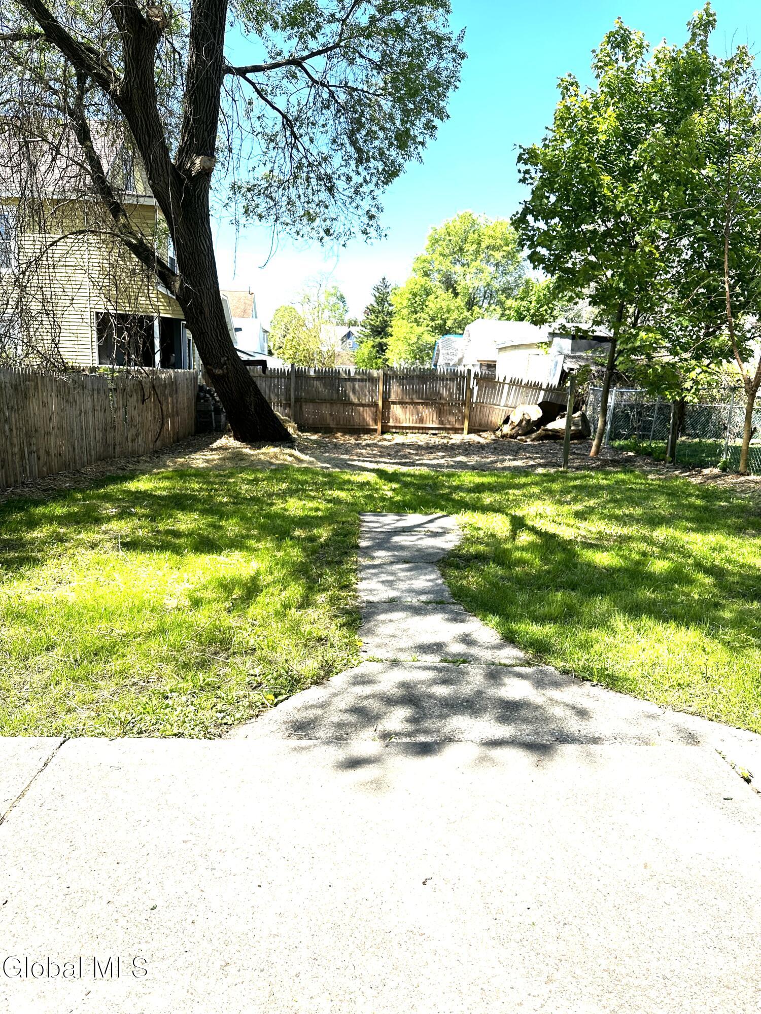 866 Thompson Street Schenectady NY 12306