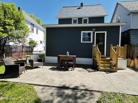 866 Thompson Street Schenectady NY 12306