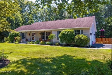 10 Snowberry Lane Gansevoort NY 12831