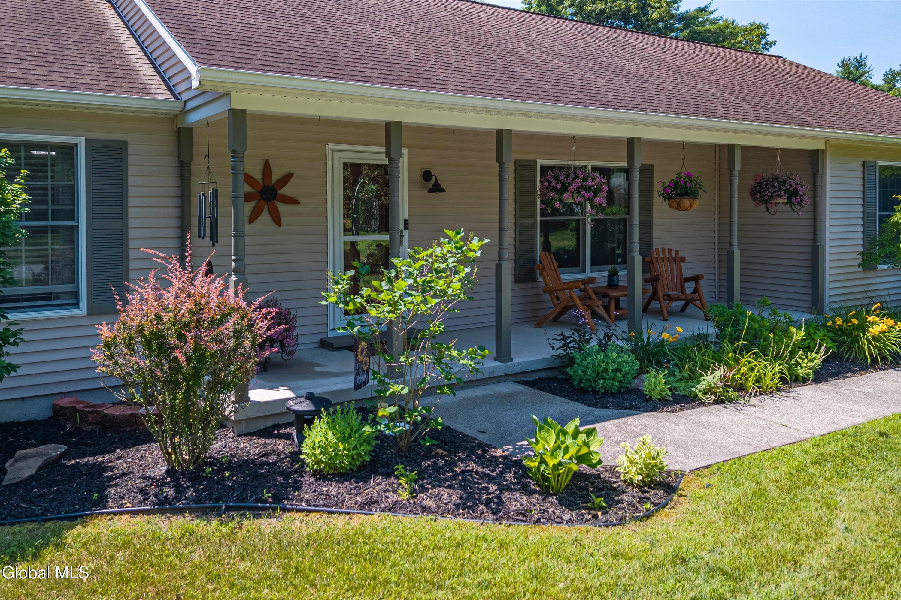 10 Snowberry Lane Gansevoort NY 12831