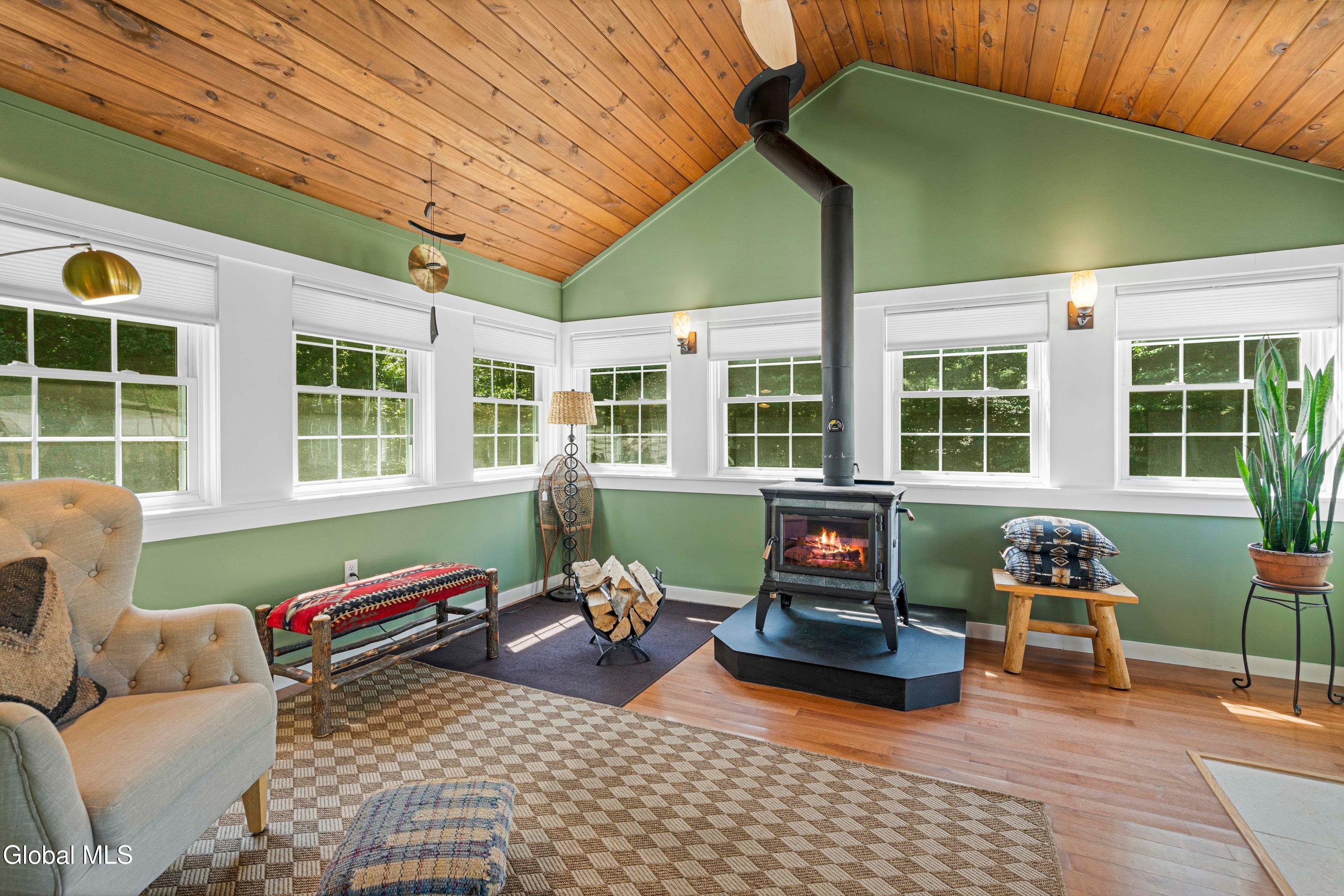 10 Snowberry Lane Gansevoort NY 12831