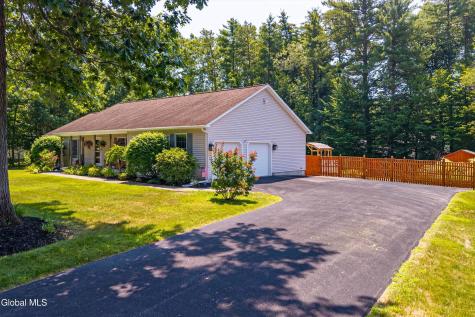 10 Snowberry Lane Gansevoort NY 12831
